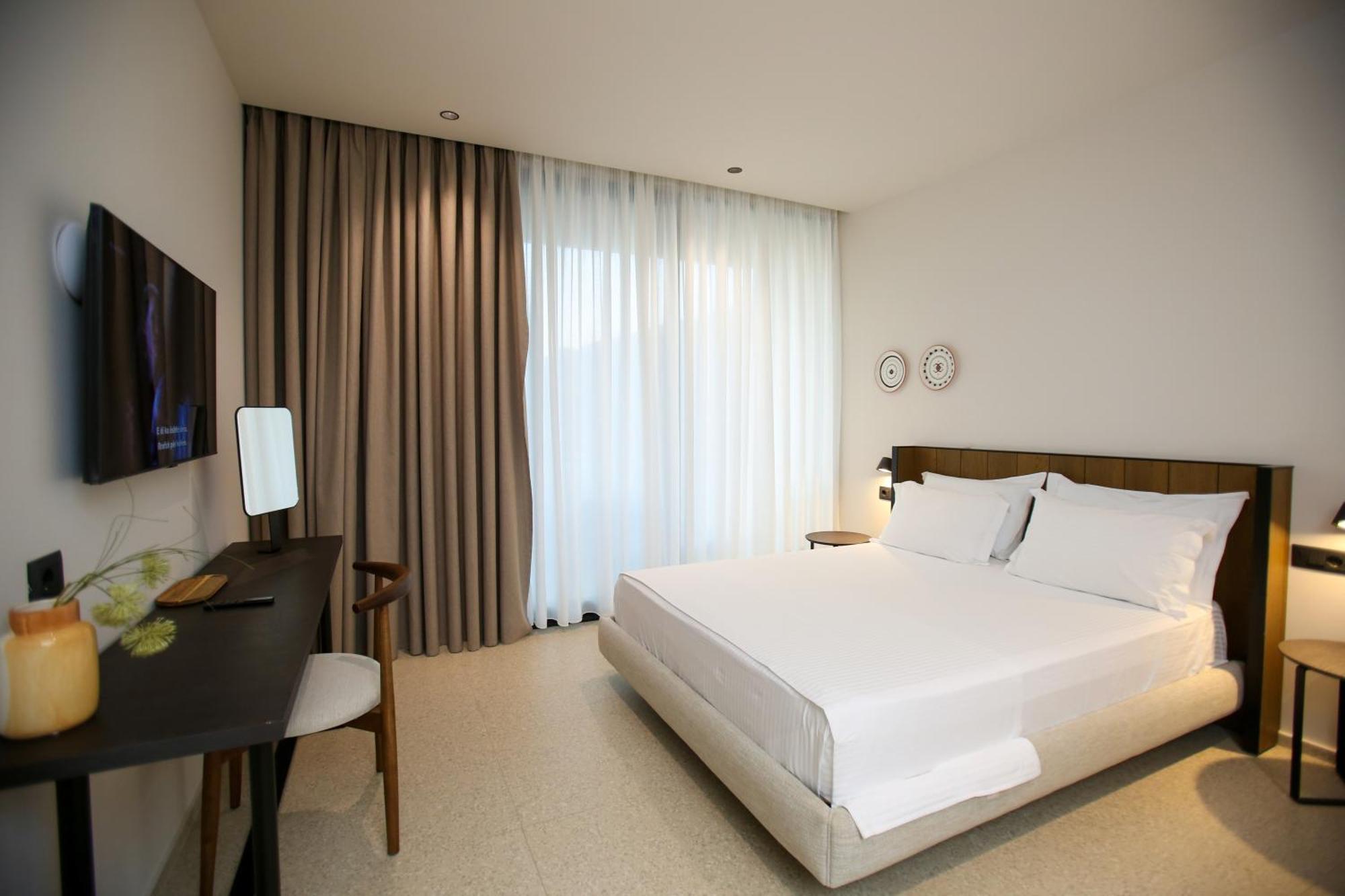 Olympia Touristic Village Hotel 4*