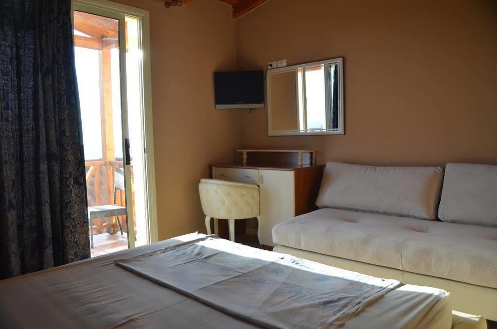 Olympia Touristic Village 4* Radhimë